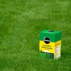 Miracle-Gro Water Soluble Lawn Food 1kg -Magic Garden 175132 miracle gro evergreen water soluble lawn food 1kg 2