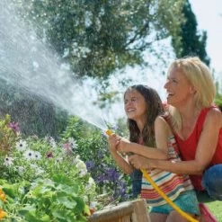 B&M Hozelock Superhoze 30m -Magic Garden 338032 hozelock 30m expanding superhoze 2