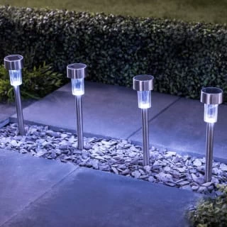 Eveready Mini Solar Lighting Posts 8pk - Colour Changing 4 Eveready Mini Solar Lighting Posts 8pk - Colour Changing - Image 2